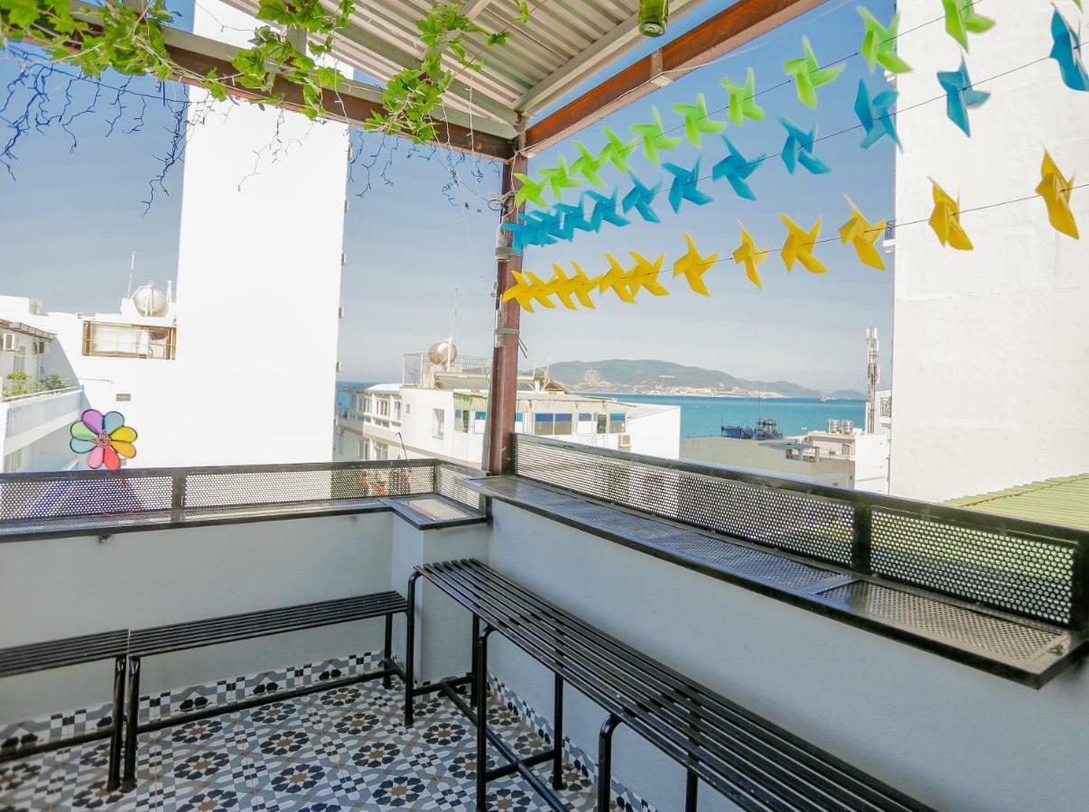 Ifriends Hostel Нячанг Екстер'єр фото